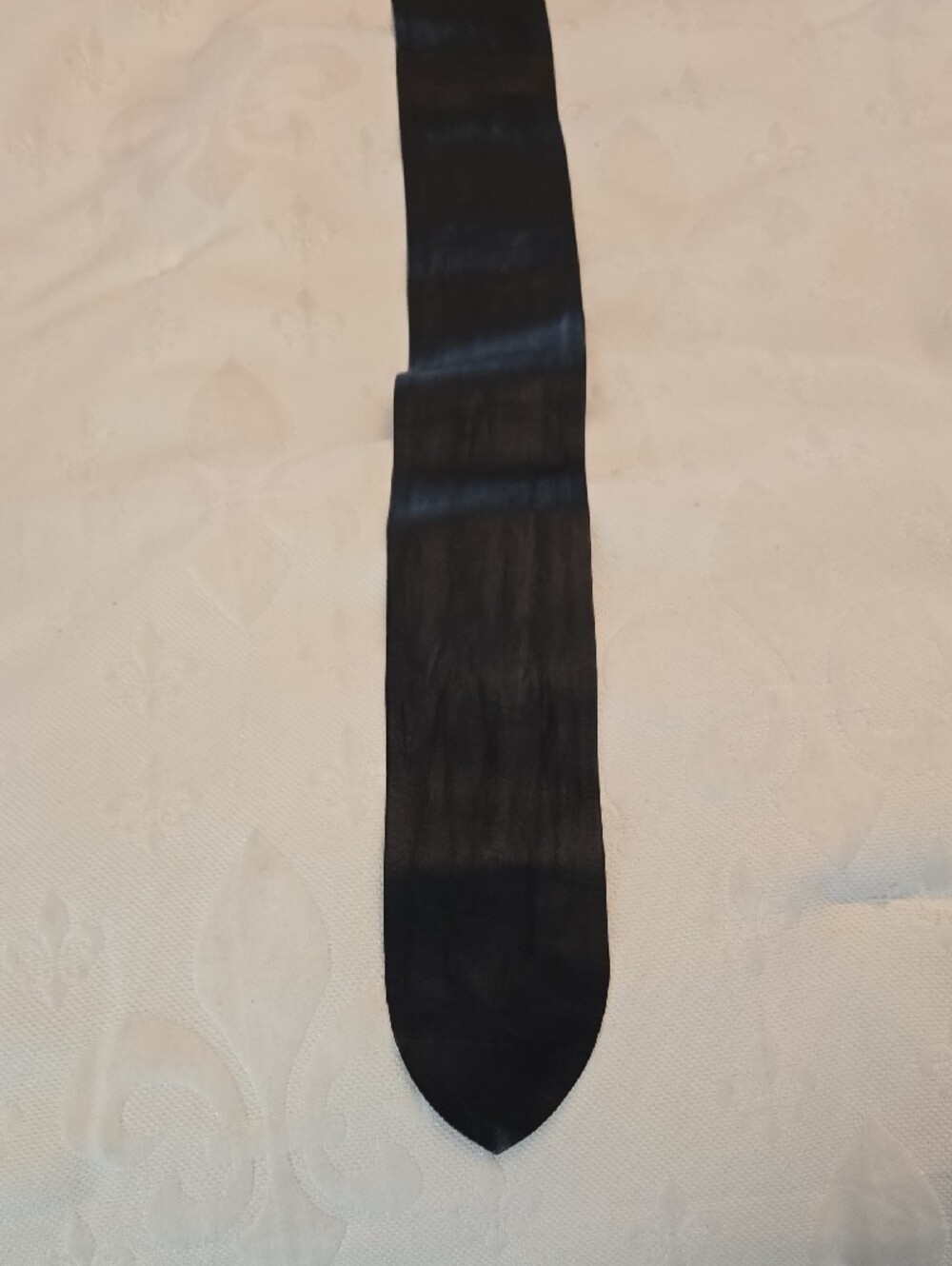 Ladies Black Peacock Feather Belt - Picture 3 of 6